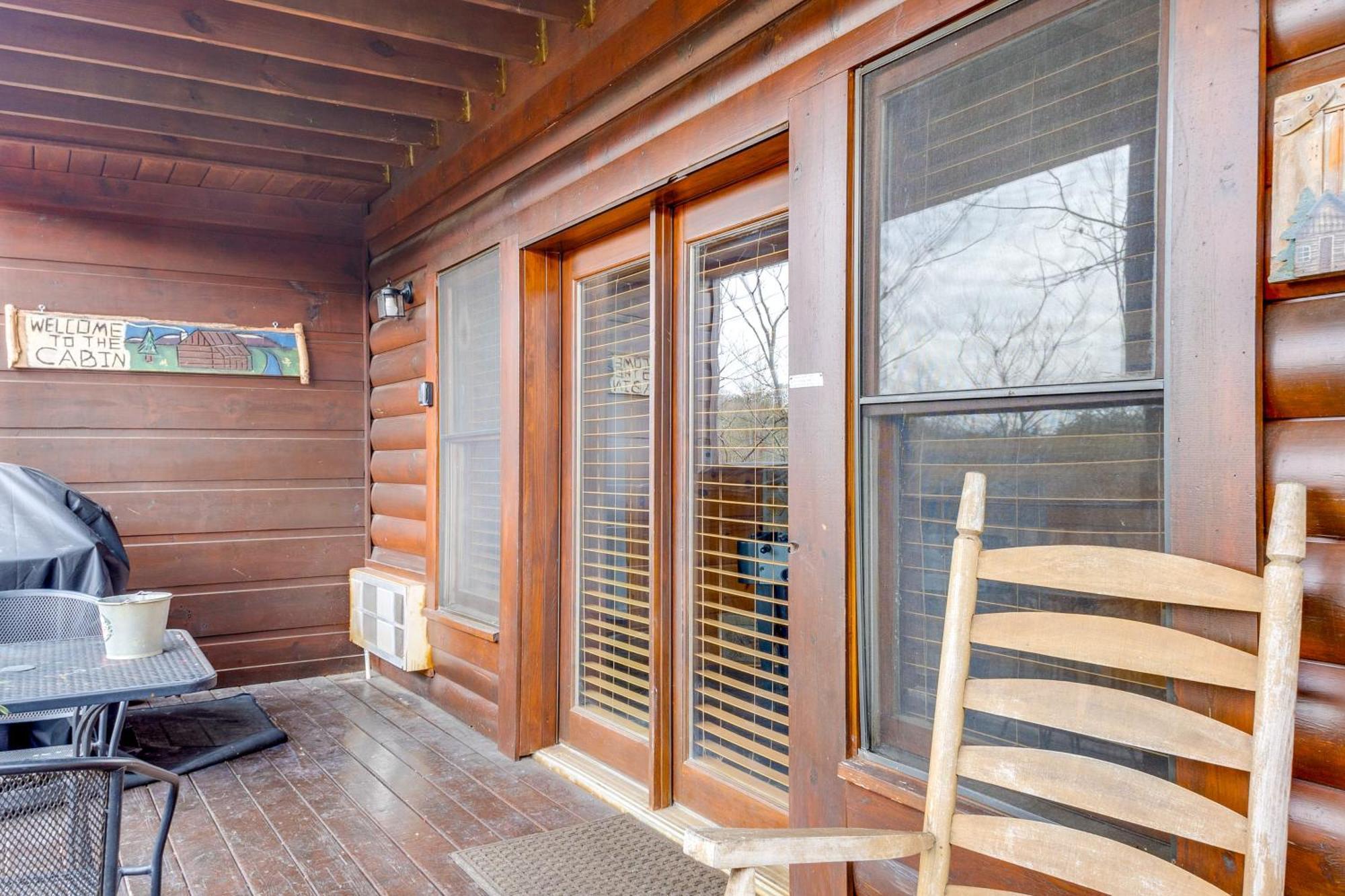 Pigeon Forge Resort Studio Cabin On Dollywood Ln! Ngoại thất bức ảnh